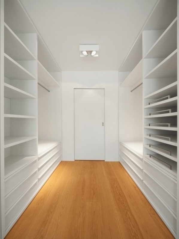 Closets para Apartamentos Pequenos na Água Chata - Closet para Dormitório